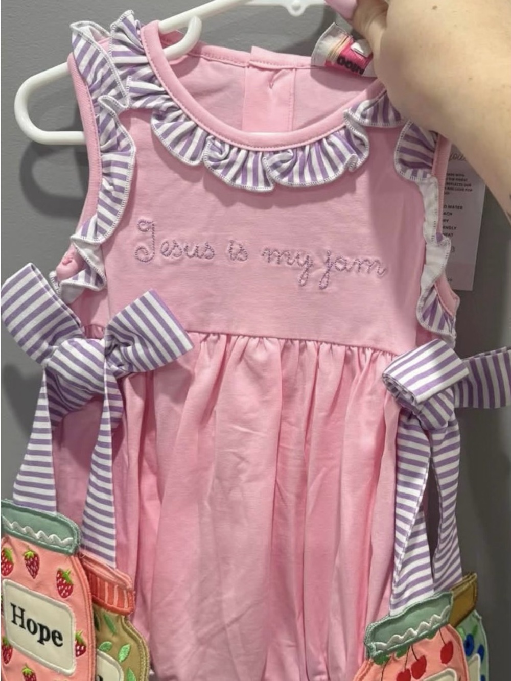 “Jesus is my jam" bubble by The Smocked Sisters Co.